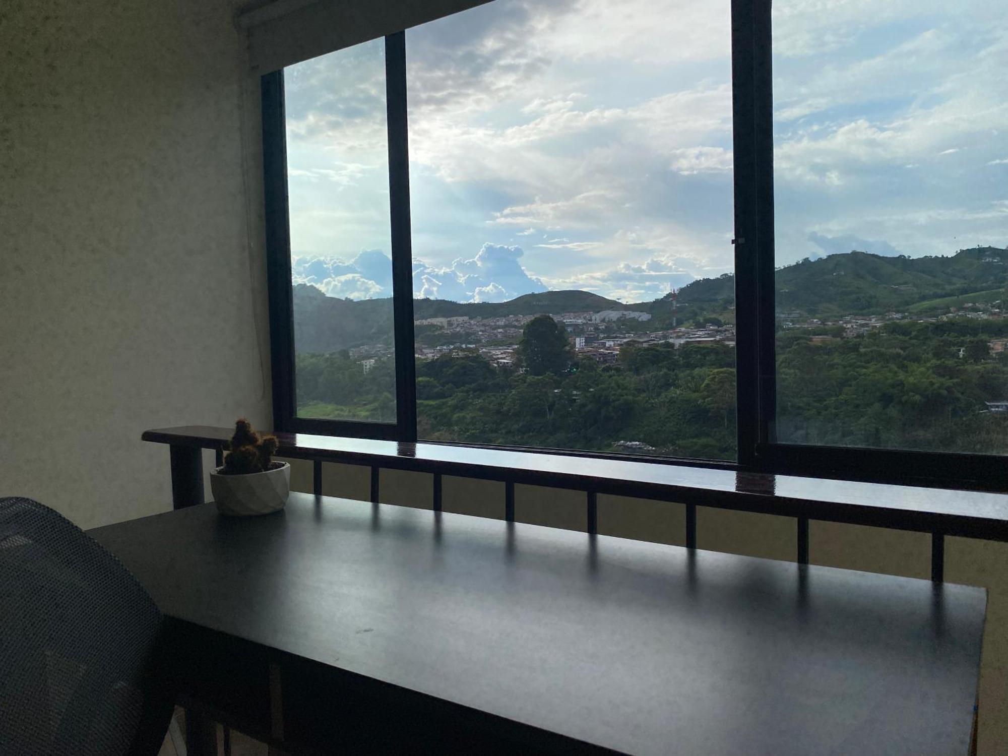 Loft Host Partner Cerca Al Aeropuerto,Expofuturo Y Ukumari Leilighet Pereira Eksteriør bilde